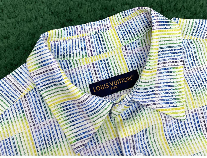 루이비통 멀티 그래픽 LV Stairs 프린트 반팔 셔츠 （레어） - 상세 이미지