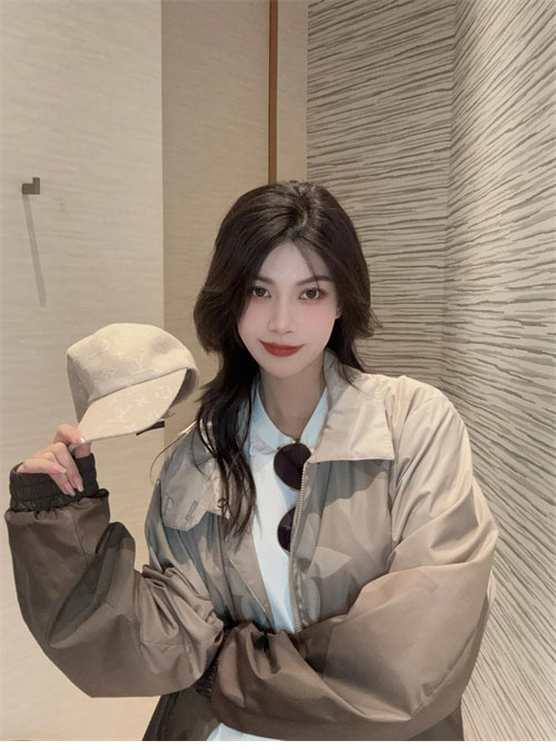 루이비통 모노그램 리버서블 나일론 윈드브레이커（레어） - 상세 이미지