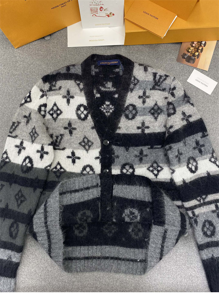 루이비통 루이비통 모노그램 모헤어 니트 가디건 레플리카 3번 이미지 - 의류 | 세미샵 레플리카 사이트