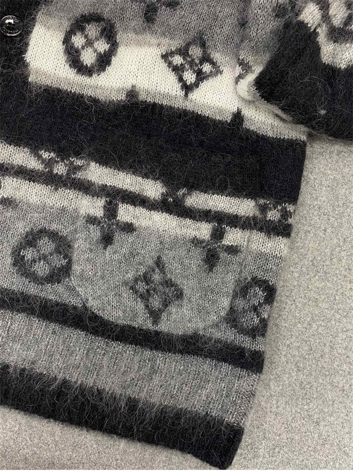 루이비통 루이비통 모노그램 모헤어 니트 가디건 레플리카 19번 이미지 - 의류 | 세미샵 레플리카 사이트