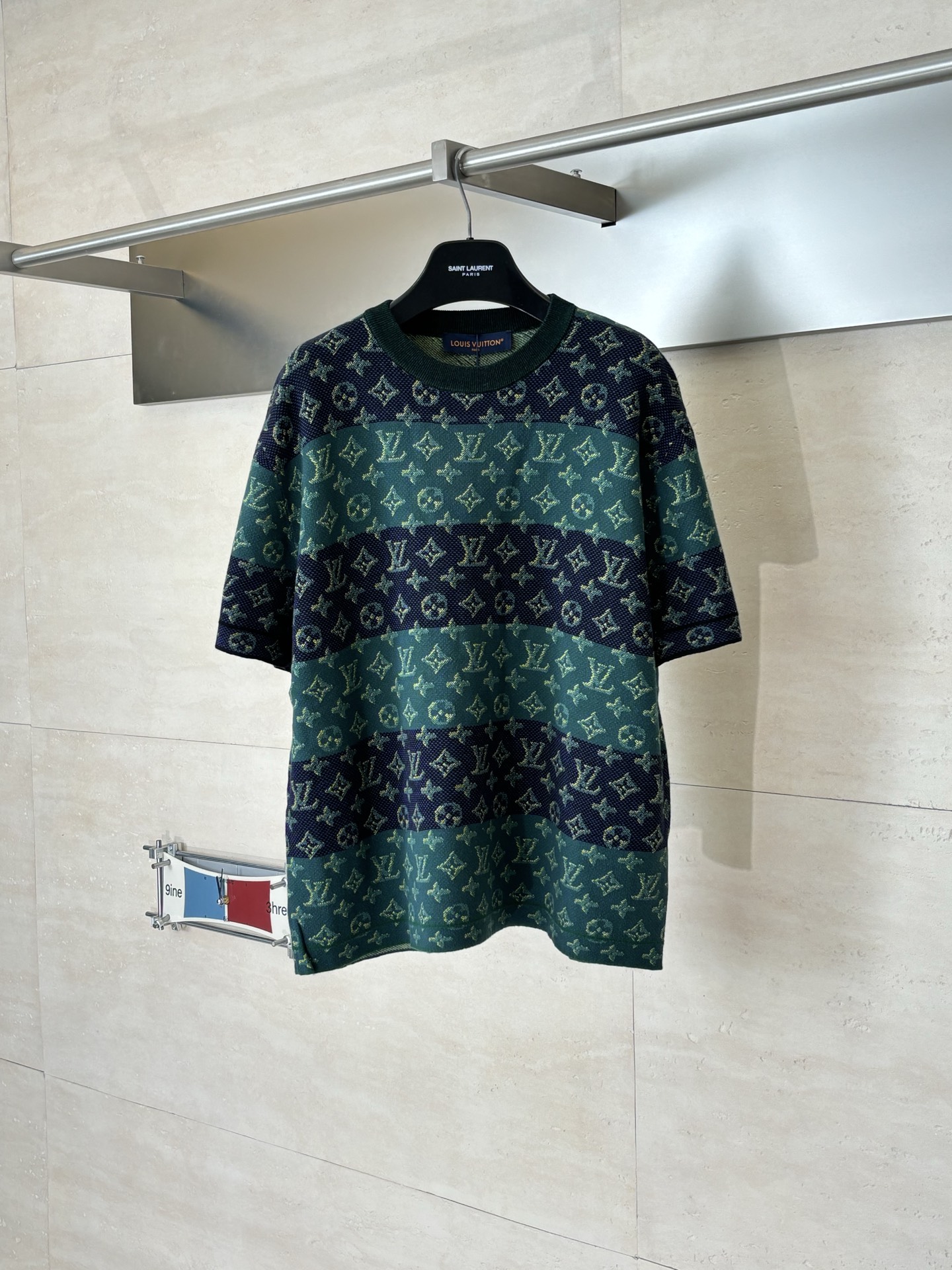 루이비통 모노그램 스트라이프 니트 티셔츠 1번 이미지