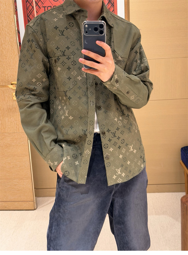 루이비통 루이비통 모노그램 워크웨어 오버셔츠 레플리카 9번 이미지 - 의류 | 세미샵 레플리카 사이트