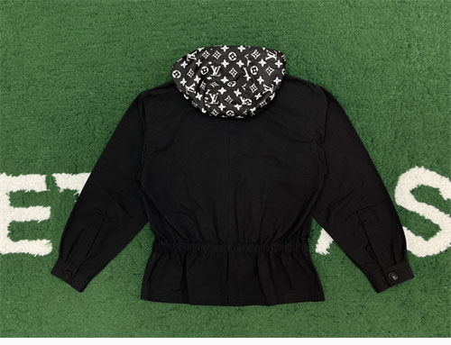 Louis Vuitton 루이비통 숏 후드 파카 블랙 레플리카 3번 이미지 - 의류 | 세미샵 레플리카 사이트