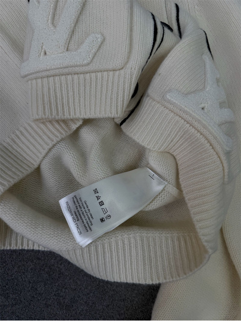 루이비통 루이비통 스트라이프 엑센트 가디건 （터보） 레플리카 19번 이미지 - 의류 | 세미샵 레플리카 사이트