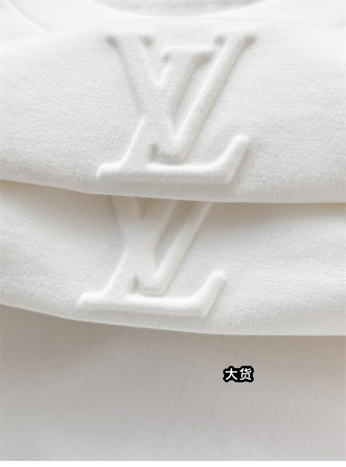 루이비통 엠보스드 LV 반팔 티셔츠 - 상세 이미지