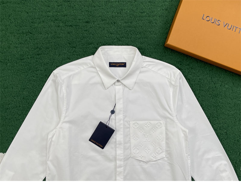 루이비통 루이비통 엠보스드 포켓 롱 슬리브드 셔츠 레플리카 3번 이미지 - 의류 | 세미샵 레플리카 사이트