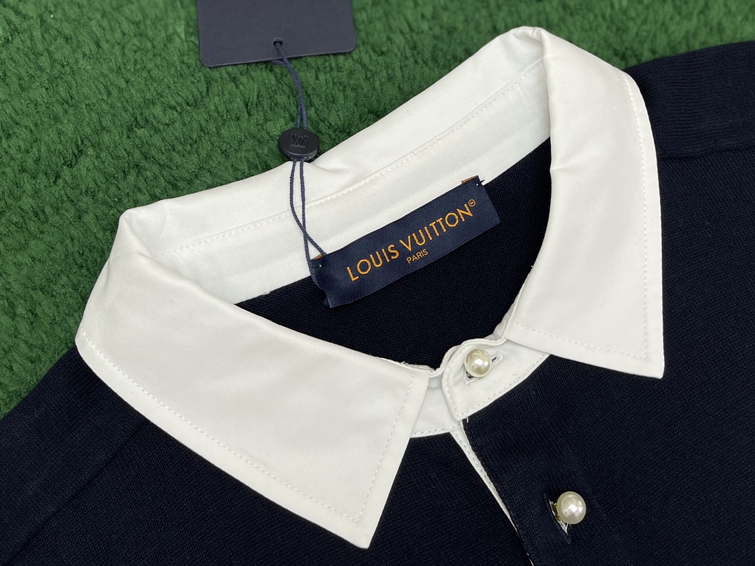 Louis Vuitton 루이비통 엠브로이더드 코튼 블렌드 폴로 반팔 티셔츠 “2COLOR” 레플리카 12번 이미지 - 의류 | 세미샵 레플리카 사이트
