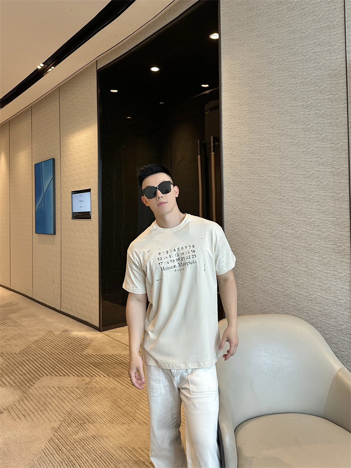 메종마르지엘라 메종 마르지엘라 스탬프 로고 코튼 티셔츠 레플리카 8번 이미지 - 의류 | 세미샵 레플리카 사이트