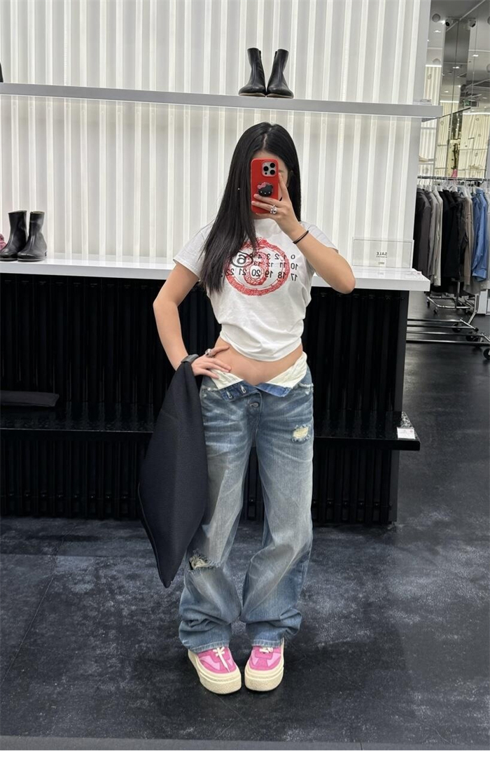 메종 마르지엘라 이어 오브 더 스네이크 반팔 티셔츠 (세븐) - 상세 이미지