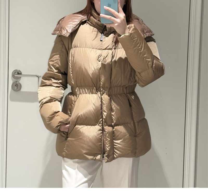 Moncler 몽클레어 Agneux 아그녹스 스퀘어 퀼팅 후드 숏 다운 패딩 자켓 레플리카 4번 이미지 - 의류 | 세미샵 레플리카 사이트