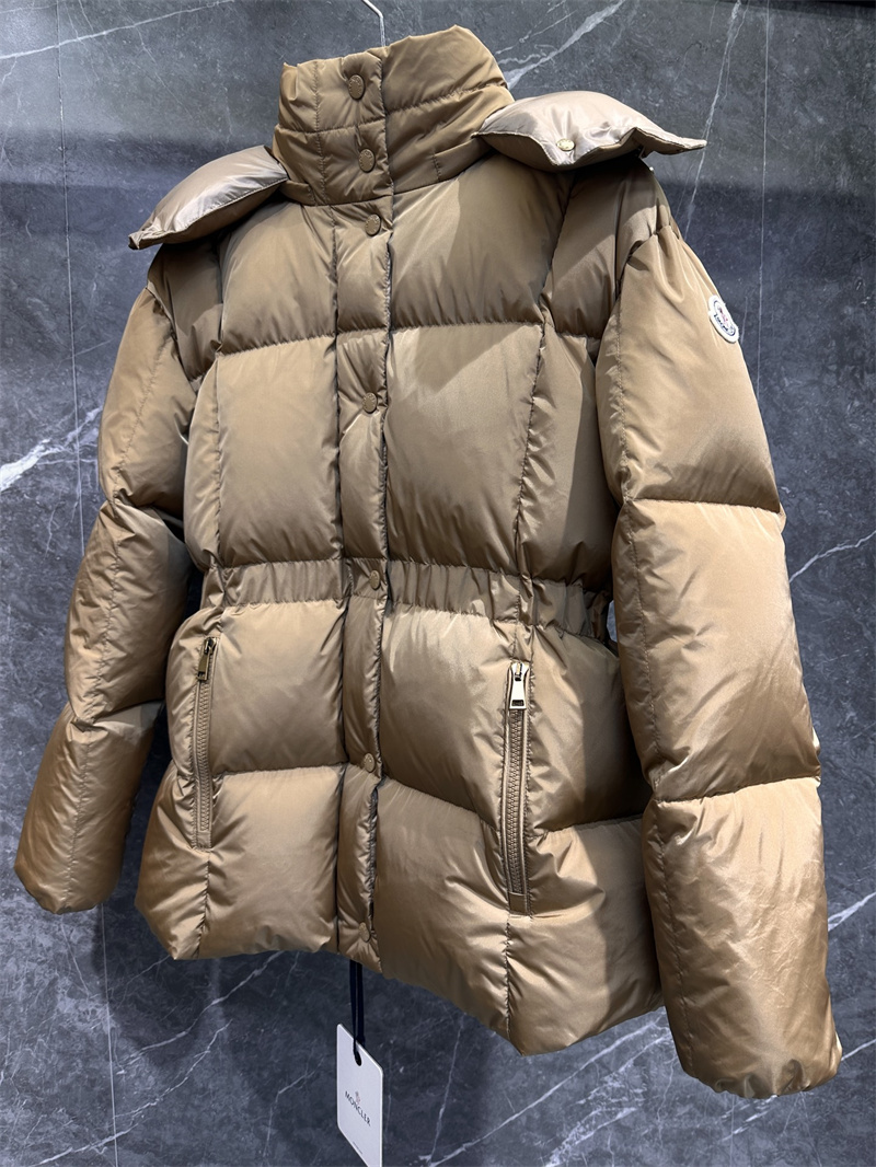 Moncler 몽클레어 Agneux 아그녹스 스퀘어 퀼팅 후드 숏 다운 패딩 자켓 레플리카 8번 이미지 - 의류 | 세미샵 레플리카 사이트