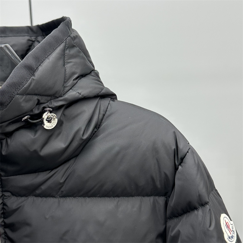 Moncler 몽클레어 Avoce 아보체 숏 다운 패딩 자켓 레플리카 8번 이미지 - 의류 | 세미샵 레플리카 사이트