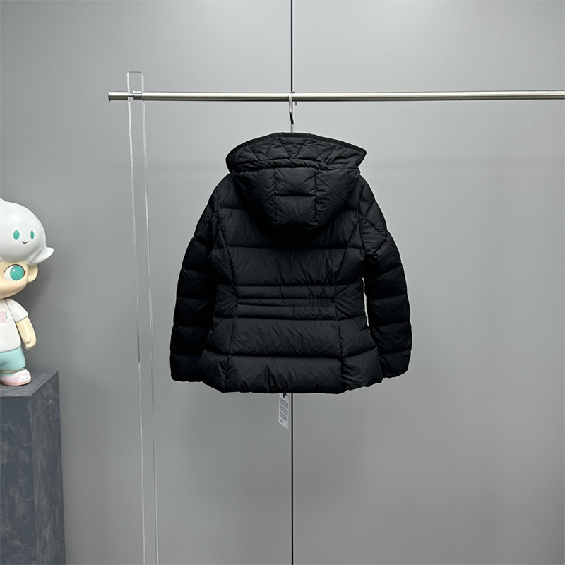 Moncler 몽클레어 Avoce 아보체 숏 다운 패딩 자켓 레플리카 11번 이미지 - 의류 | 세미샵 레플리카 사이트