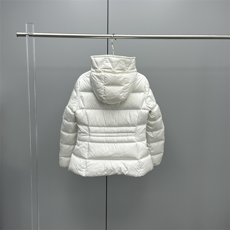 Moncler 몽클레어 Avoce 아보체 숏 다운 패딩 자켓 레플리카 18번 이미지 - 의류 | 세미샵 레플리카 사이트