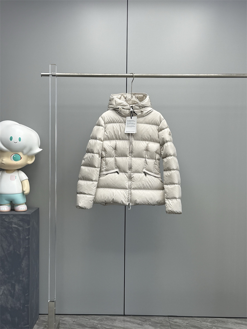 Moncler 몽클레어 Avoce 아보체 숏 다운 패딩 자켓 레플리카 19번 이미지 - 의류 | 세미샵 레플리카 사이트