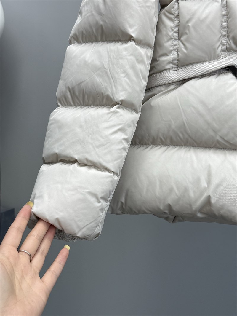 Moncler 몽클레어 Avoce 아보체 숏 다운 패딩 자켓 레플리카 22번 이미지 - 의류 | 세미샵 레플리카 사이트