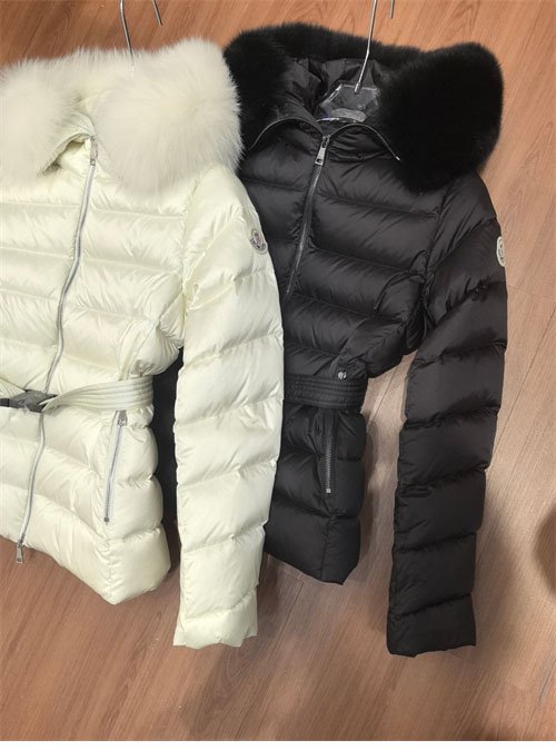 Moncler 몽클레어 Boed 폭스퍼 숏 다운 자켓 패딩 레플리카 2번 이미지 - 의류 | 세미샵 레플리카 사이트
