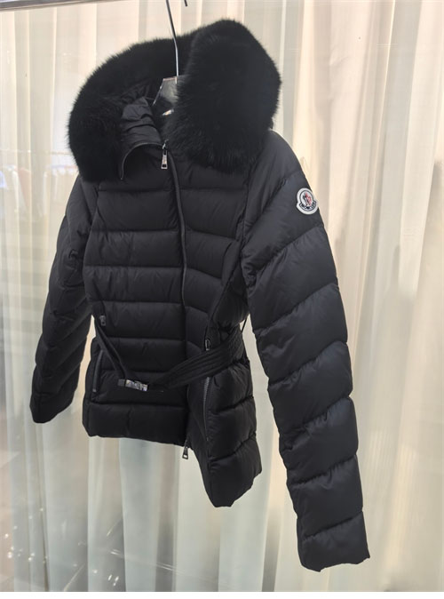Moncler 몽클레어 Boed 폭스퍼 숏 다운 자켓 패딩 레플리카 14번 이미지 - 의류 | 세미샵 레플리카 사이트