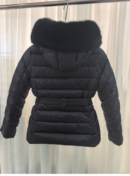 Moncler 몽클레어 Boed 폭스퍼 숏 다운 자켓 패딩 레플리카 15번 이미지 - 의류 | 세미샵 레플리카 사이트