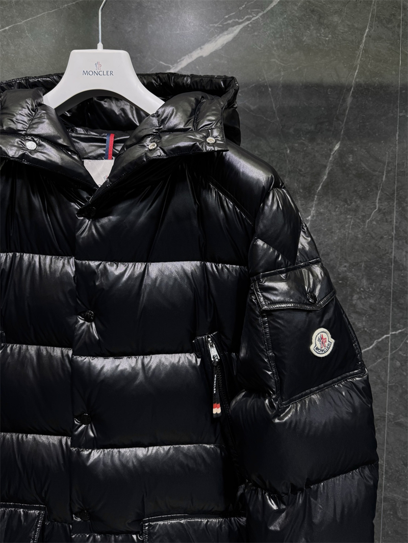 Moncler 몽클레어 Chiablese 키아블라세 숏 다운 패딩 자켓 레플리카 6번 이미지 - 의류 | 세미샵 레플리카 사이트