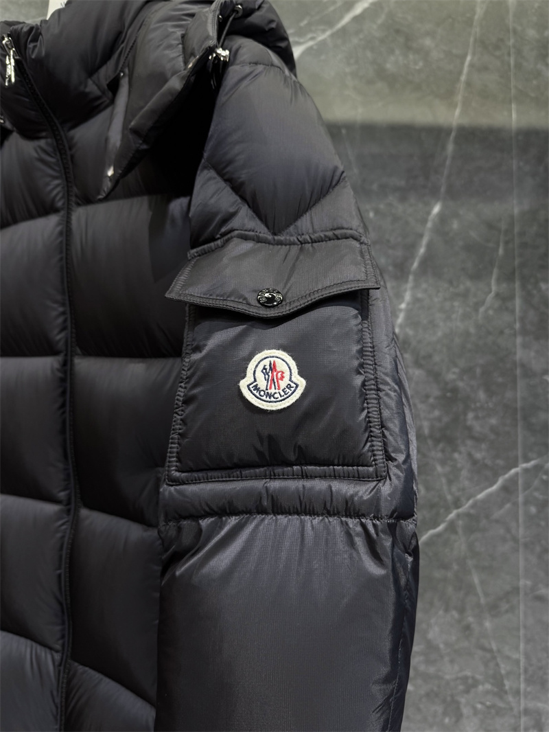 Moncler 몽클레어 Couyere 쿠예르 후드 숏 다운 패딩 자켓 레플리카 6번 이미지 - 의류 | 세미샵 레플리카 사이트