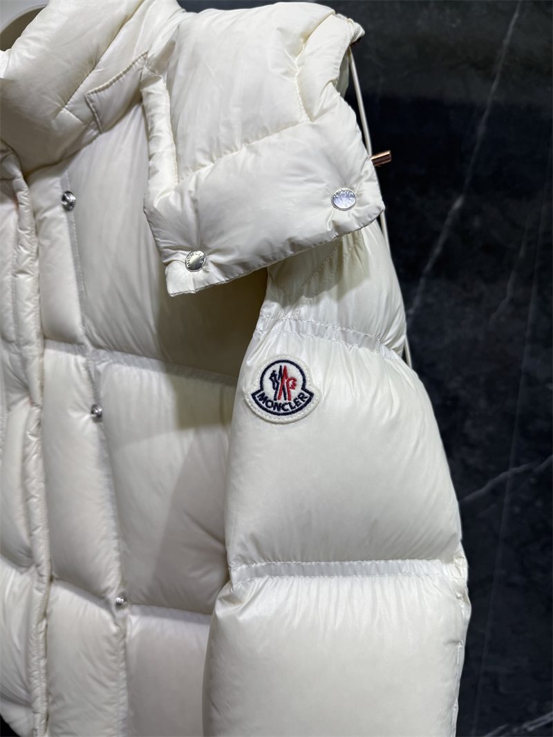 Moncler 몽클레어 Erea 에레아 퀼팅 숏 다운 패딩 자켓 레플리카 15번 이미지 - 의류 | 세미샵 레플리카 사이트