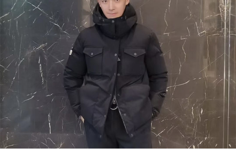 Moncler 몽클레어 Fornas 포르나스 숏 다운 패딩 자켓 레플리카 12번 이미지 - 의류 | 세미샵 레플리카 사이트