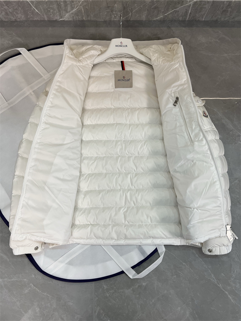 Moncler 몽클레어 Galion 갈리온 숏 다운 패딩 자켓 레플리카 6번 이미지 - 의류 | 세미샵 레플리카 사이트