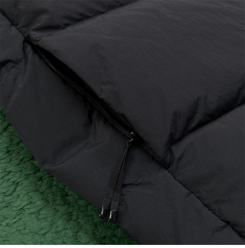 Moncler 몽클레어 Guersac 게르삭 퀼팅 후드 다운 패딩 베스트 조끼 레플리카 13번 이미지 - 의류 | 세미샵 레플리카 사이트