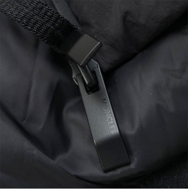 Moncler 몽클레어 Guersac 게르삭 퀼팅 후드 다운 패딩 베스트 조끼 레플리카 15번 이미지 - 의류 | 세미샵 레플리카 사이트