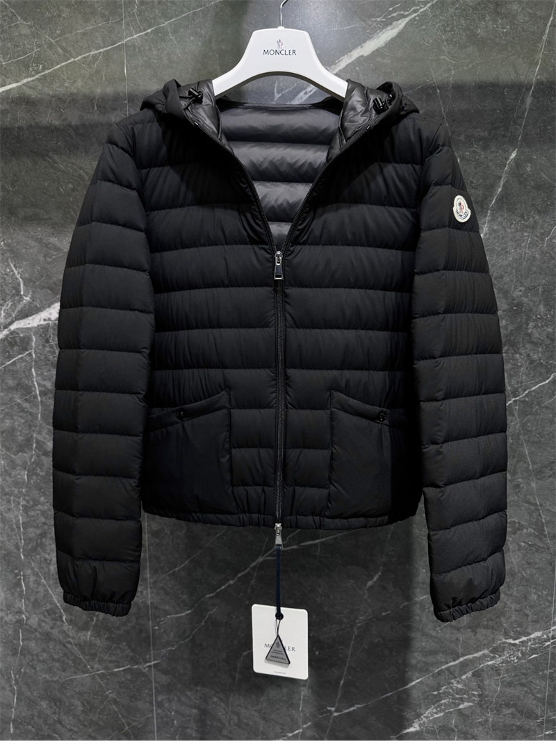 Moncler 몽클레어 Hade 히데 후드 숏 다운 패딩 레플리카 8번 이미지 - 의류 | 세미샵 레플리카 사이트