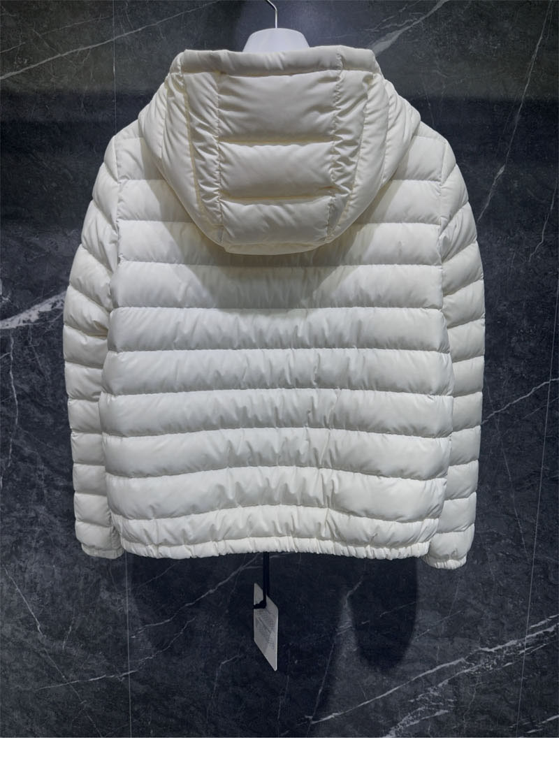 Moncler 몽클레어 Hade 히데 후드 숏 다운 패딩 레플리카 18번 이미지 - 의류 | 세미샵 레플리카 사이트