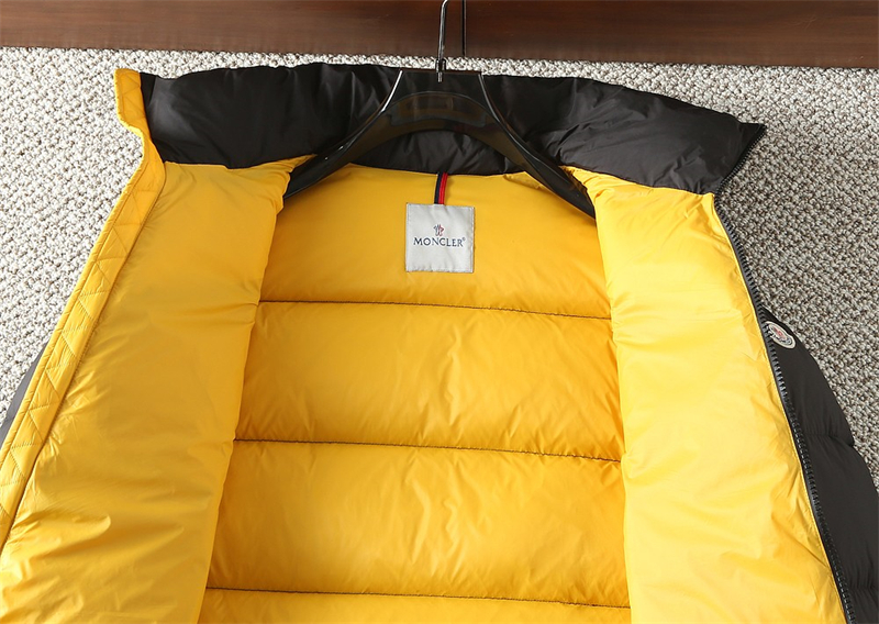 Moncler 몽클레어 Katmai 카트마이 숏 다운 패딩 자켓 레플리카 16번 이미지 - 의류 | 세미샵 레플리카 사이트