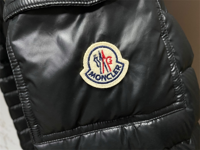 Moncler 몽클레어 Lauros 라우로스 숏 후드 다운 패딩 자켓 레플리카 7번 이미지 - 의류 | 세미샵 레플리카 사이트