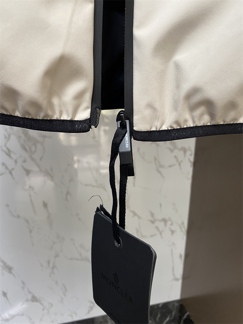 Moncler 몽클레어 Lausfer 라우스퍼 다운 자켓 레플리카 10번 이미지 - 의류 | 세미샵 레플리카 사이트