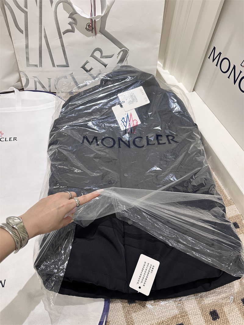 몽클레어 몽클레어 Livradois 리브라도이스 후드 다운 패딩 자켓 레플리카 20번 이미지 - 의류 | 세미샵 레플리카 사이트