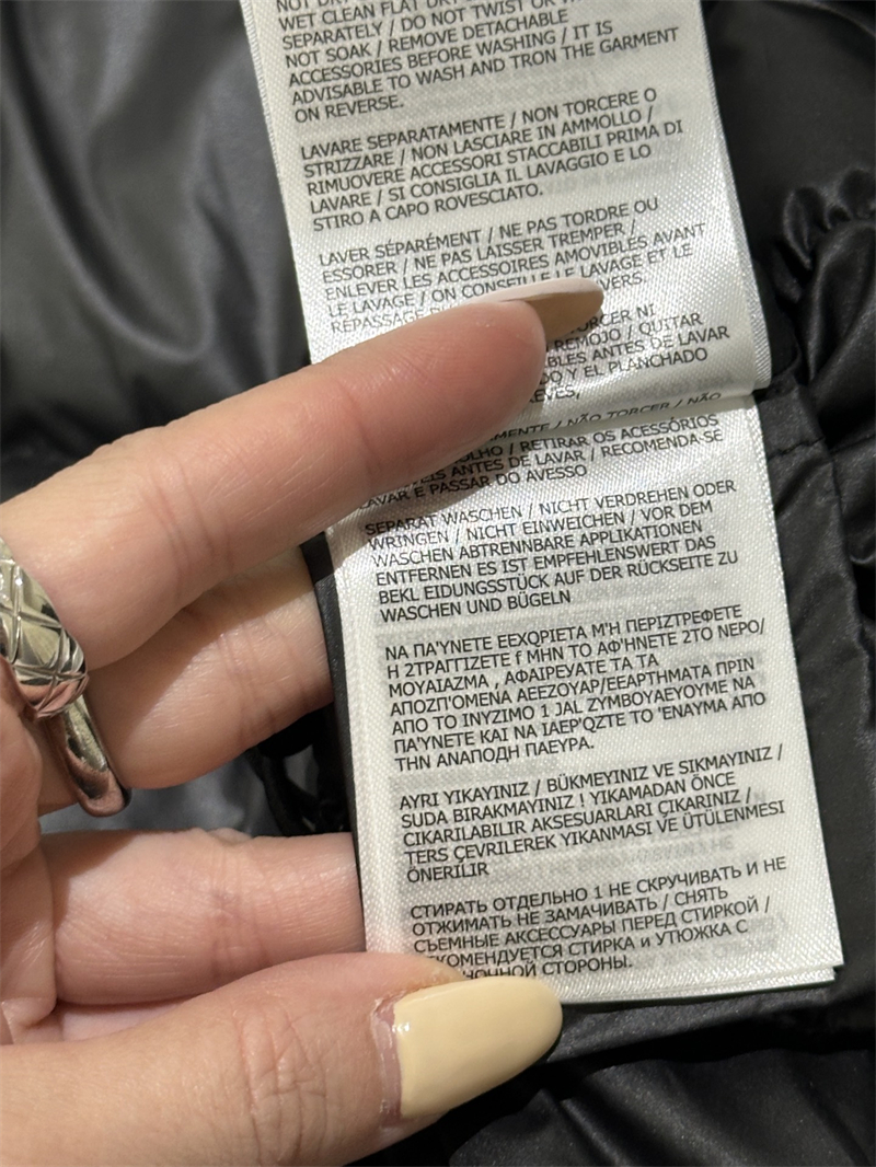 몽클레어 몽클레어 Livradois 리브라도이스 후드 다운 패딩 자켓 레플리카 11번 이미지 - 의류 | 세미샵 레플리카 사이트