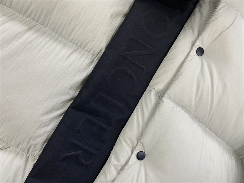 Moncler 몽클레어 Madeira 마데이라 숏 다운 패딩 자켓 레플리카 8번 이미지 - 의류 | 세미샵 레플리카 사이트