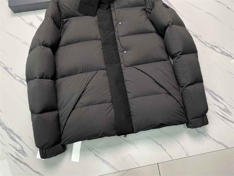 Moncler 몽클레어 Madeira 마데이라 숏 다운 패딩 자켓 레플리카 20번 이미지 - 의류 | 세미샵 레플리카 사이트