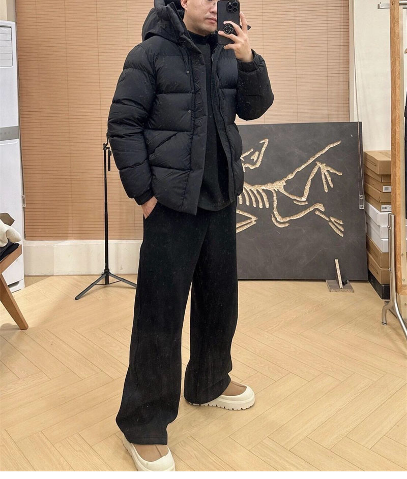 Moncler 몽클레어 Madeira 마데이라 숏 다운 패딩 자켓 레플리카 6번 이미지 - 의류 | 세미샵 레플리카 사이트