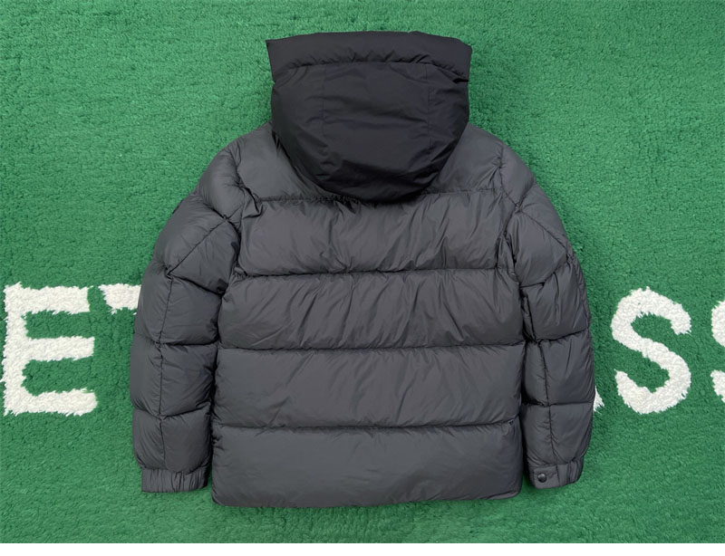 Moncler 몽클레어 Madeira 마데이라 숏 다운 패딩 자켓 레플리카 17번 이미지 - 의류 | 세미샵 레플리카 사이트