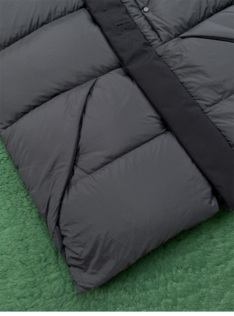 Moncler 몽클레어 Madeira 마데이라 숏 다운 패딩 자켓 레플리카 18번 이미지 - 의류 | 세미샵 레플리카 사이트