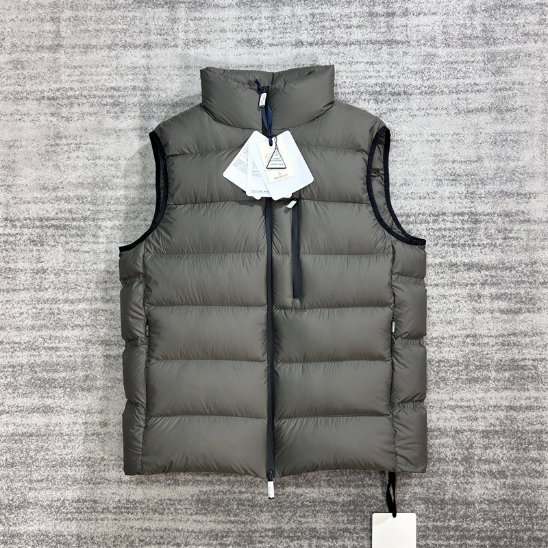 Moncler 몽클레어 Matt 매트 다운 패딩 베스트 조끼 레플리카 3번 이미지 - 의류 | 세미샵 레플리카 사이트