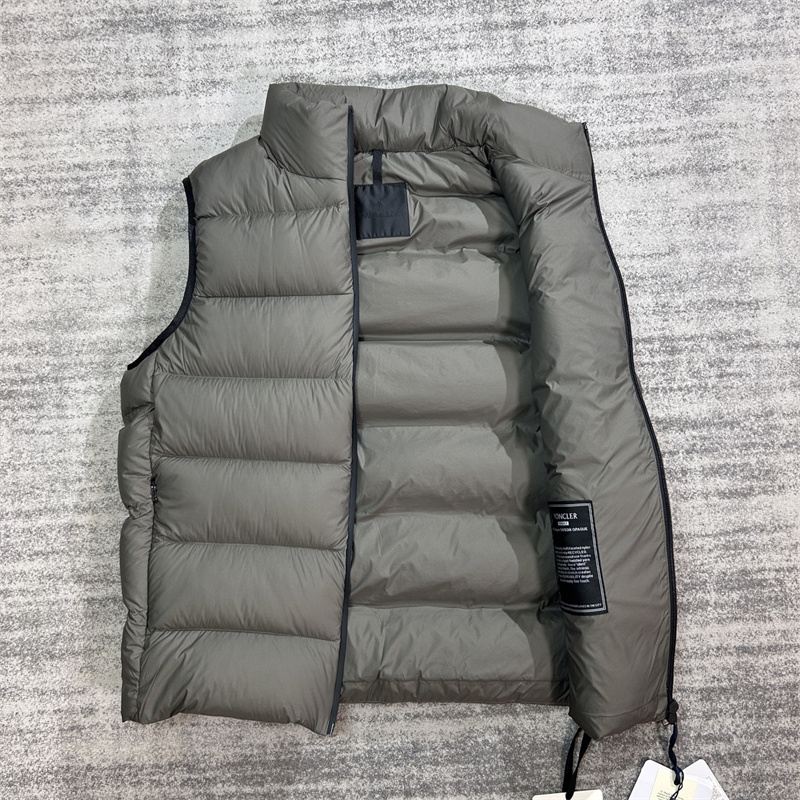 Moncler 몽클레어 Matt 매트 다운 패딩 베스트 조끼 레플리카 7번 이미지 - 의류 | 세미샵 레플리카 사이트