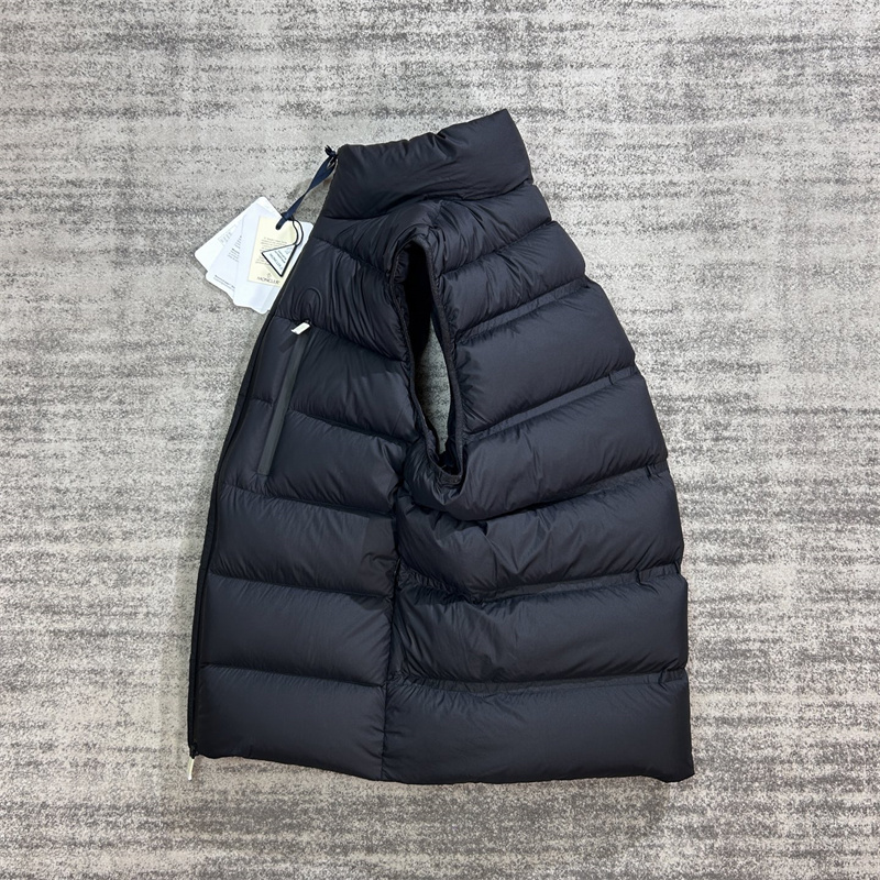 Moncler 몽클레어 Matt 매트 다운 패딩 베스트 조끼 레플리카 27번 이미지 - 의류 | 세미샵 레플리카 사이트