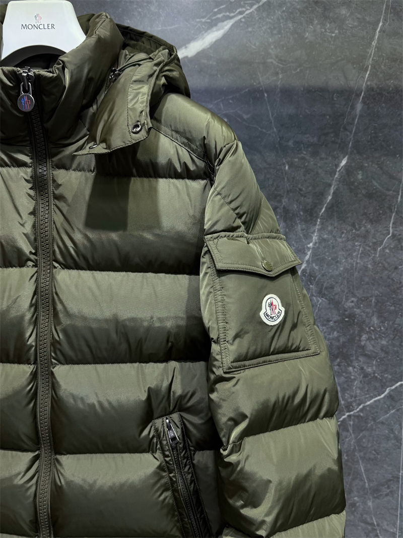 Moncler 몽클레어 Maya 마야 숏 다운 패딩 자켓 레플리카 5번 이미지 - 의류 | 세미샵 레플리카 사이트