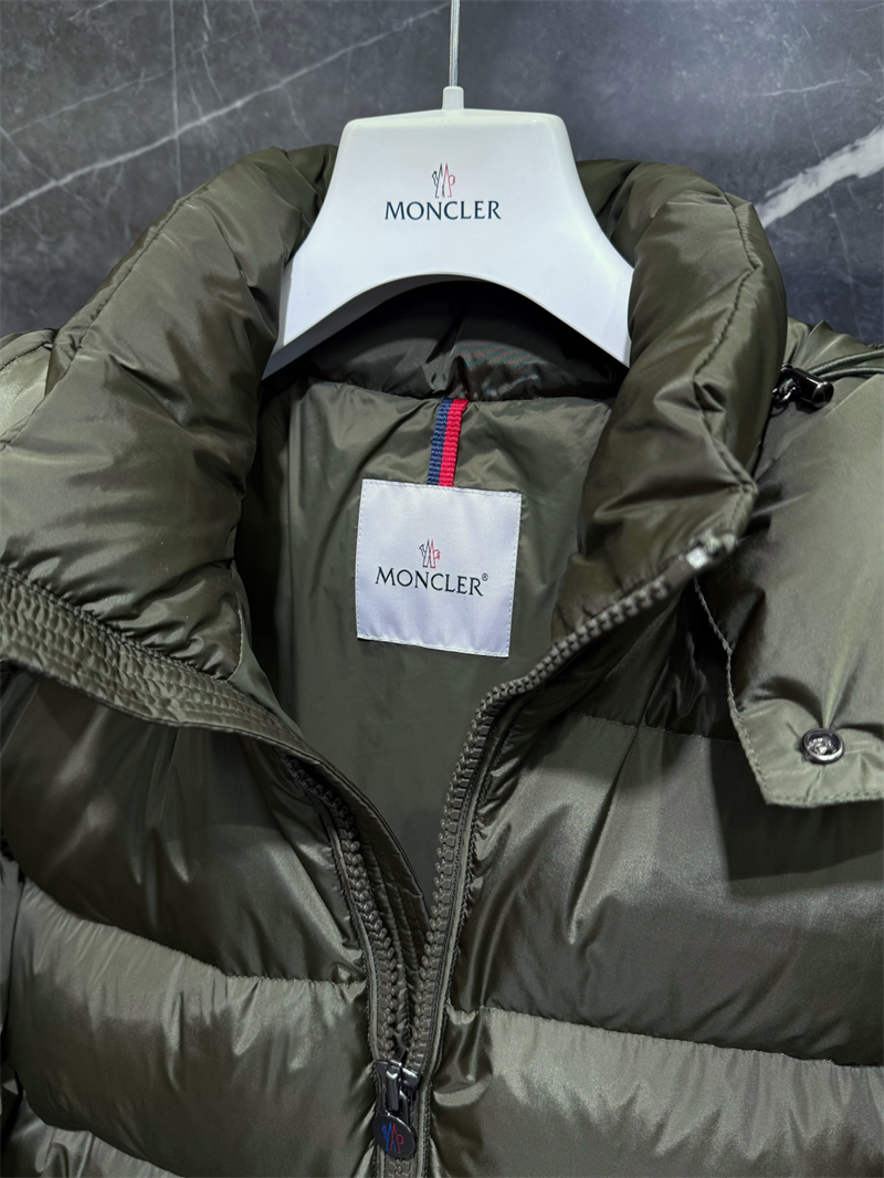 Moncler 몽클레어 Maya 마야 숏 다운 패딩 자켓 레플리카 8번 이미지 - 의류 | 세미샵 레플리카 사이트