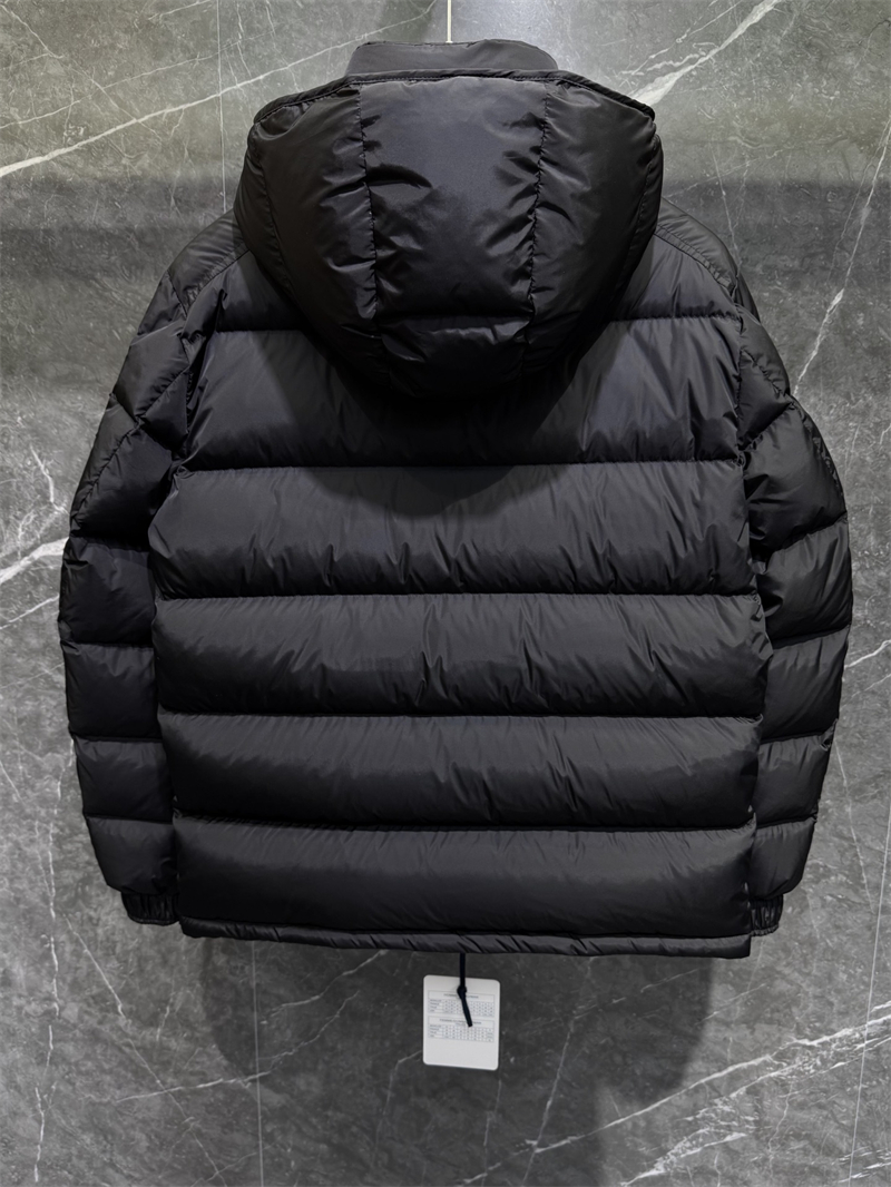 Moncler 몽클레어 Maya 마야 숏 다운 패딩 자켓 레플리카 14번 이미지 - 의류 | 세미샵 레플리카 사이트