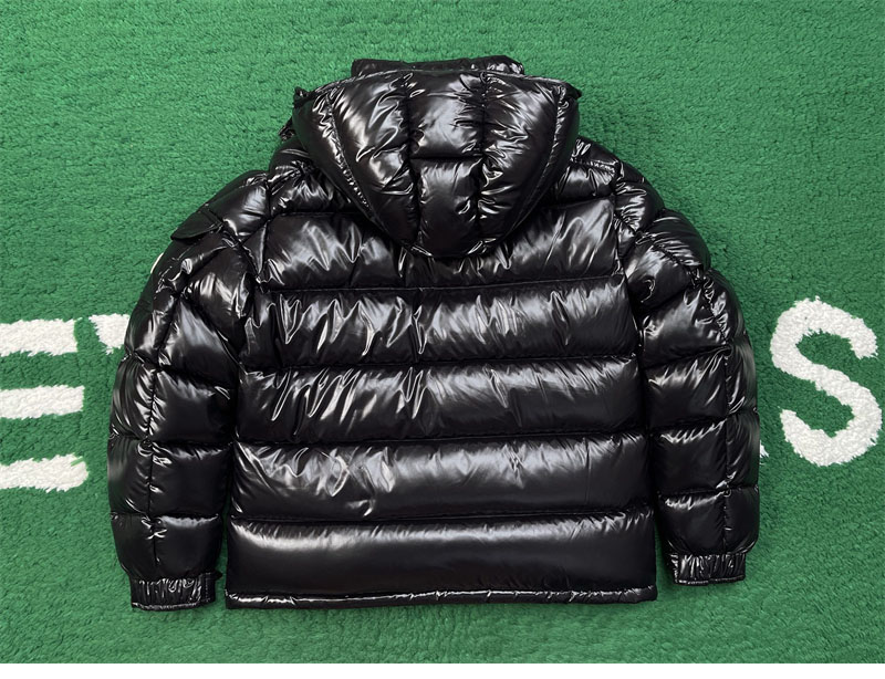 Moncler 몽클레어 Maya 마야 숏 다운 패딩 자켓 레플리카 8번 이미지 - 의류 | 세미샵 레플리카 사이트