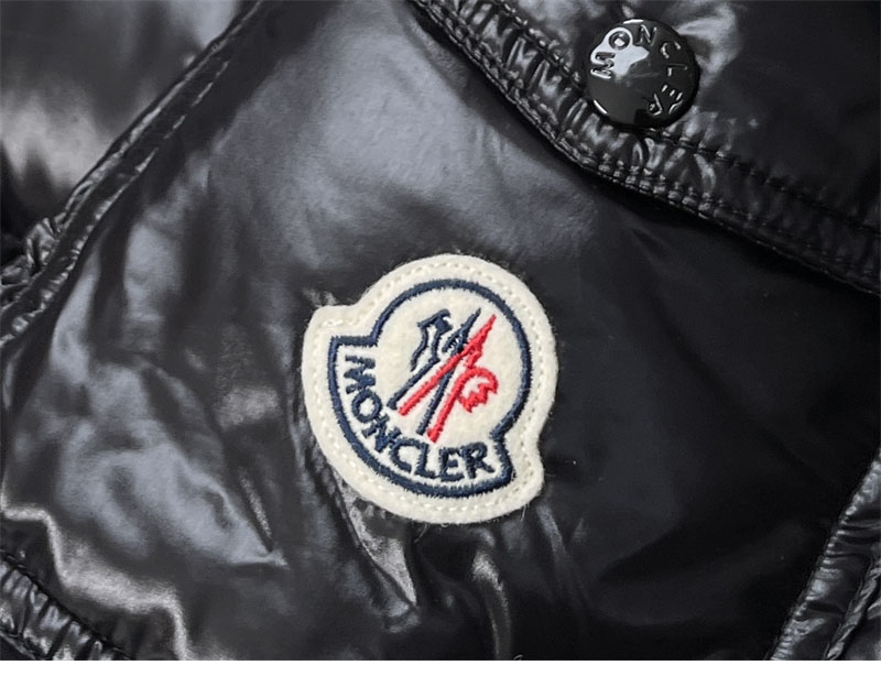 Moncler 몽클레어 Maya 마야 숏 다운 패딩 자켓 레플리카 14번 이미지 - 의류 | 세미샵 레플리카 사이트